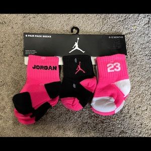 NWT Jordan infant baby socks 6-12 months